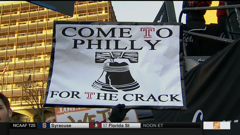 Illustration for article titled Hinkie Traded This Sign For Draft Picks: Your Philadelphia College GameDay Sign Roundup